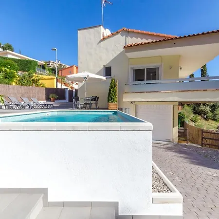 Villa Club Villamar - Martika